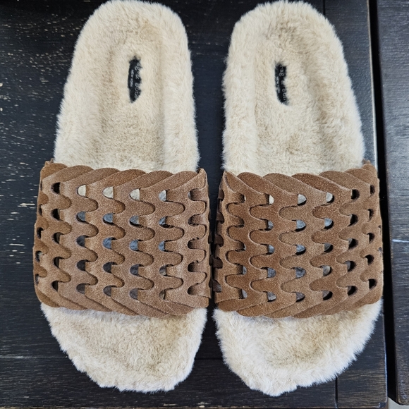 rag & bone Bailey Suede Sherpa-Lined Slides - Picture 4 of 14